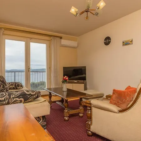 Apartment Center